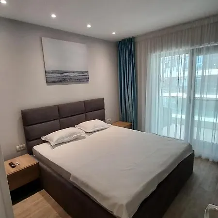 Promenada Apartments Side View Апартаменты